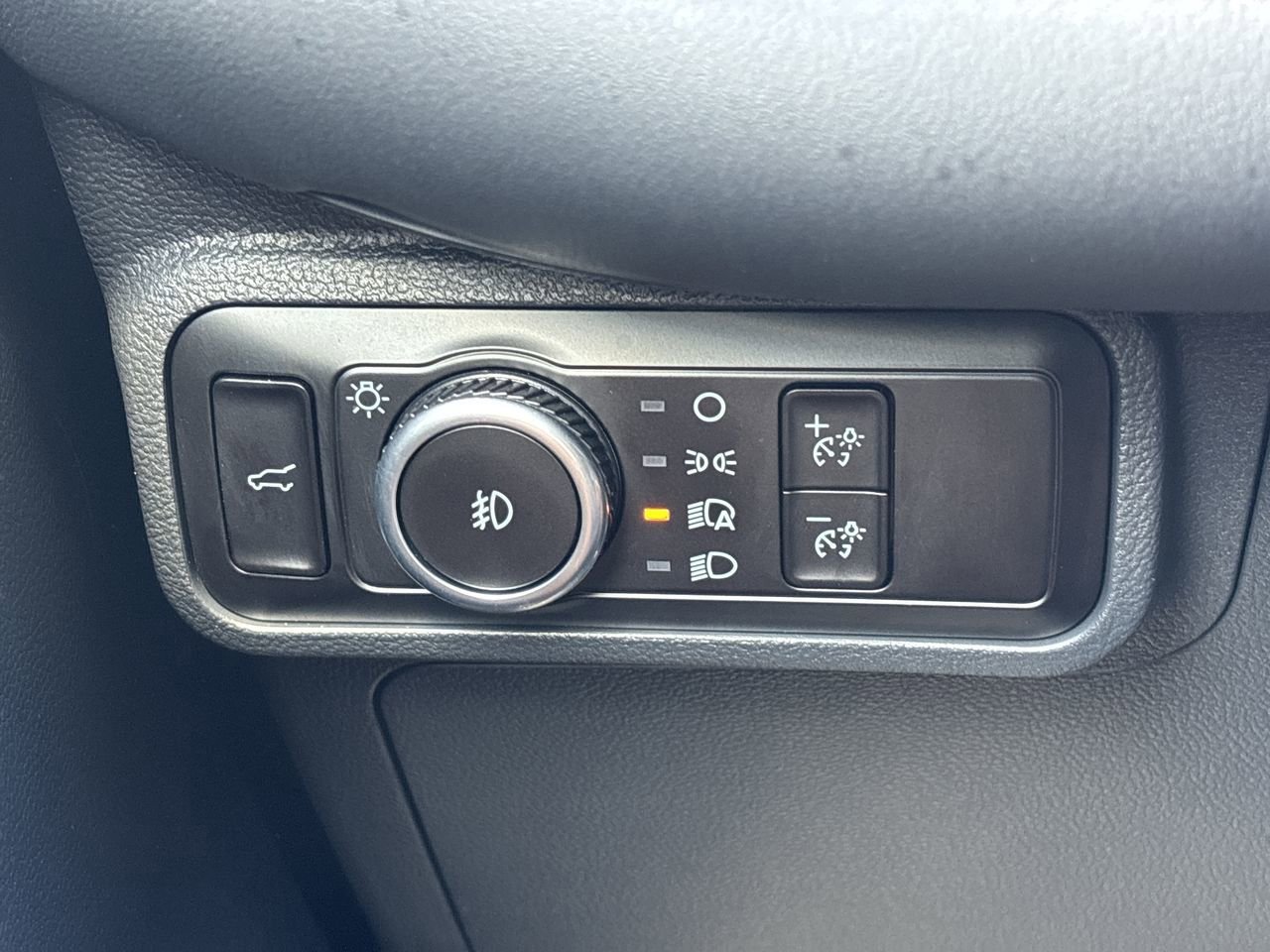 Used 2025 Ford Explorer ST w/ Sun And Sound Package image 29