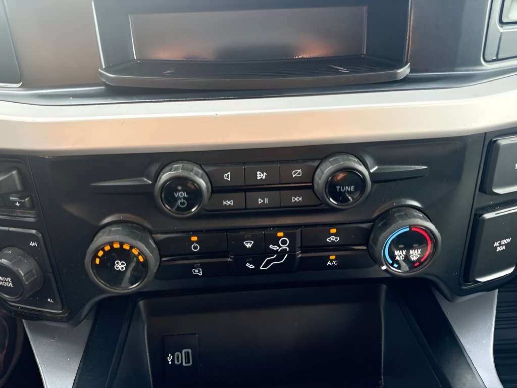 Used 2024 Ford F350 XLT AWD/4WD image 14