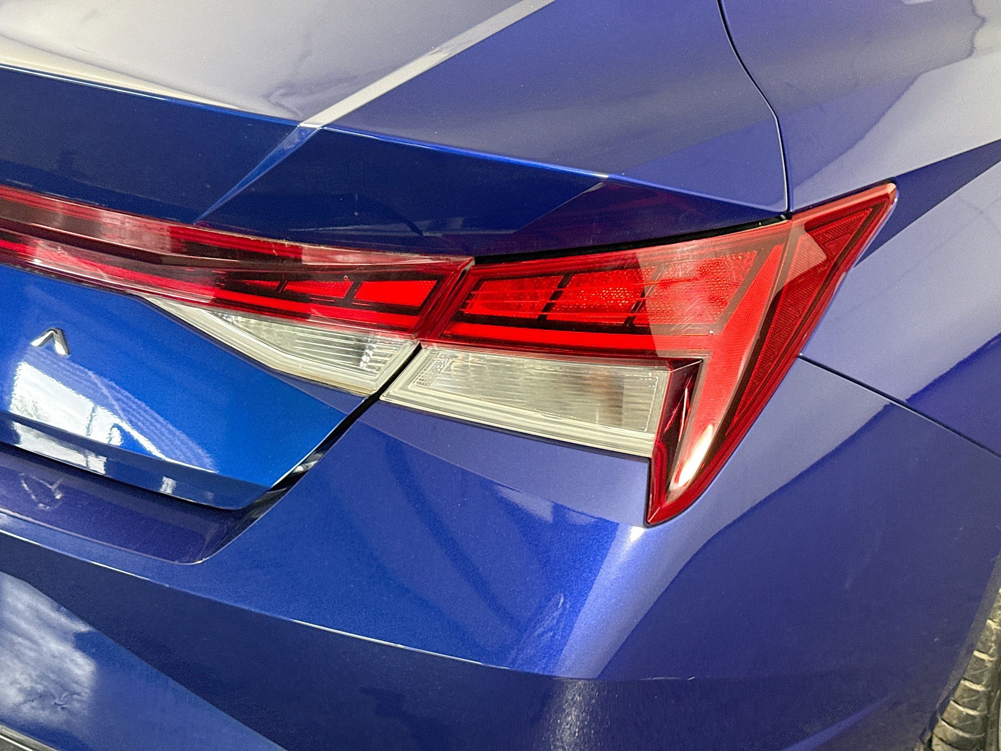 Used 2021 Hyundai Elantra SEL w/ Convenience + Premium Package image 34