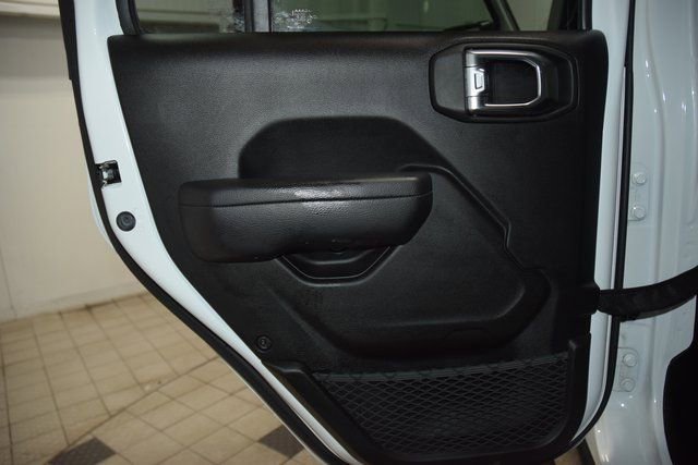 Used 2024 Jeep Wrangler Rubicon image 45