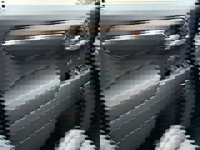 New 2026 Chevrolet Silverado 1500 High Country image 30