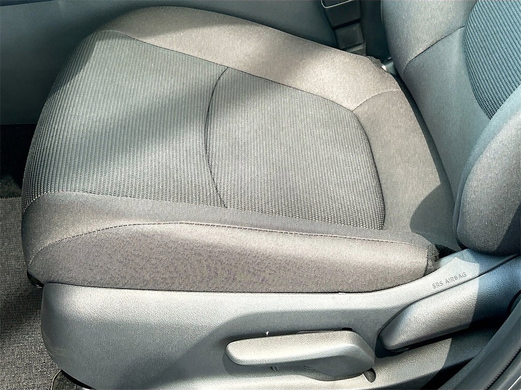 New 2025 Toyota RAV4 LE image 18