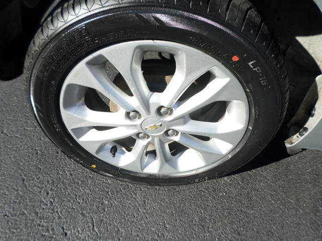 Used 2021 Chevrolet Spark LT FWD image 33