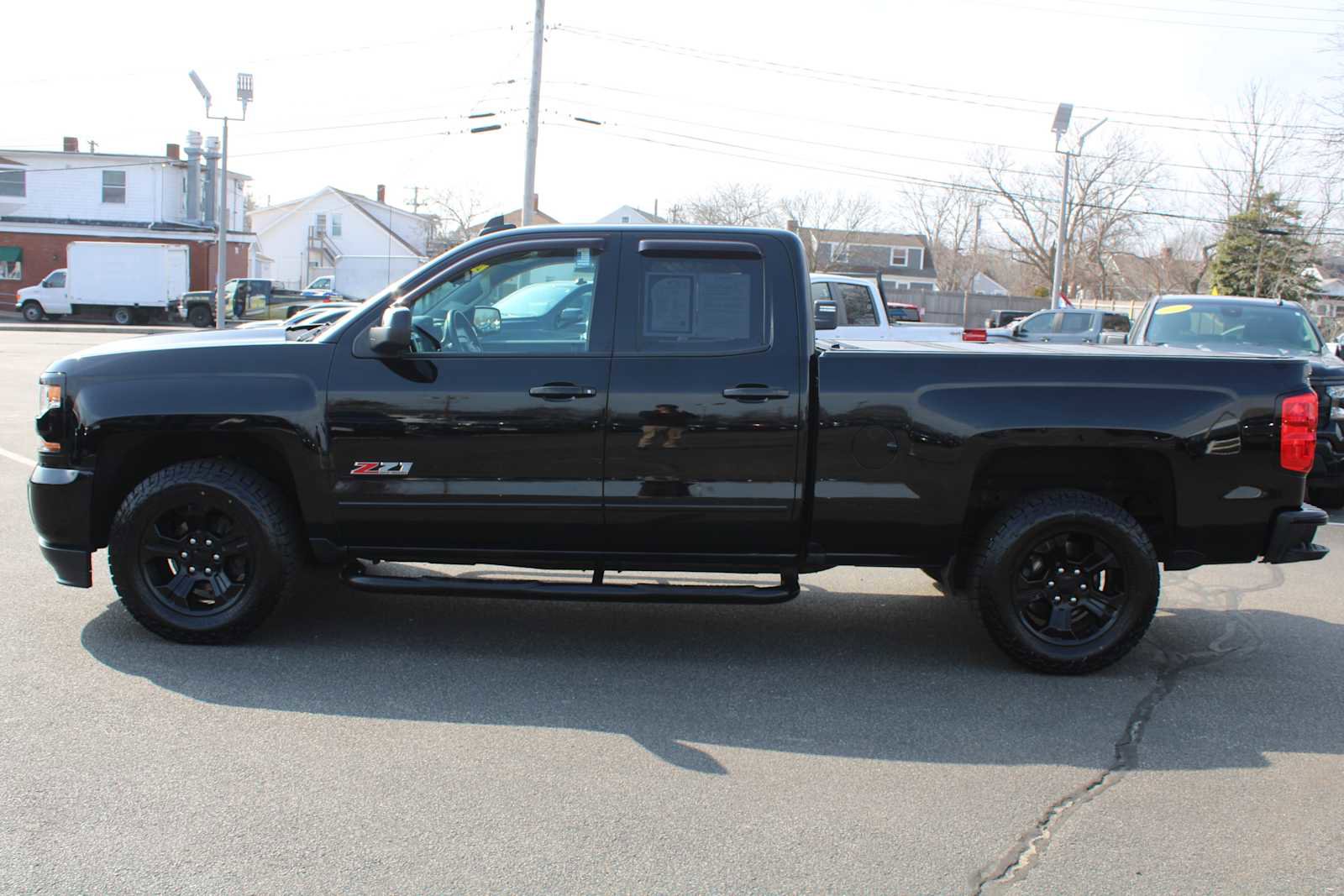 Used 2019 Chevrolet Silverado 1500 LT w/ All Star Edition image 4