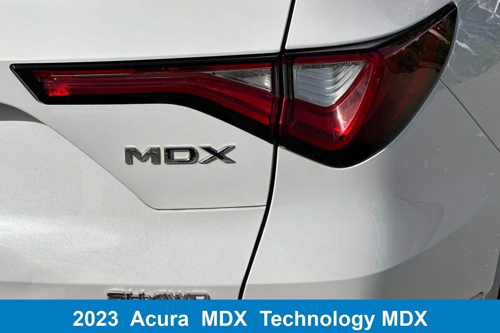 Used 2023 Acura MDX SH-AWD w/ Technology Package image 36