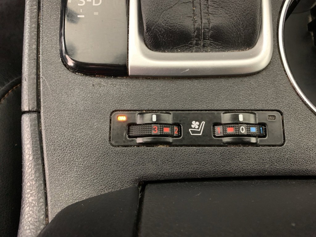 Used 2015 Toyota Highlander Limited image 30