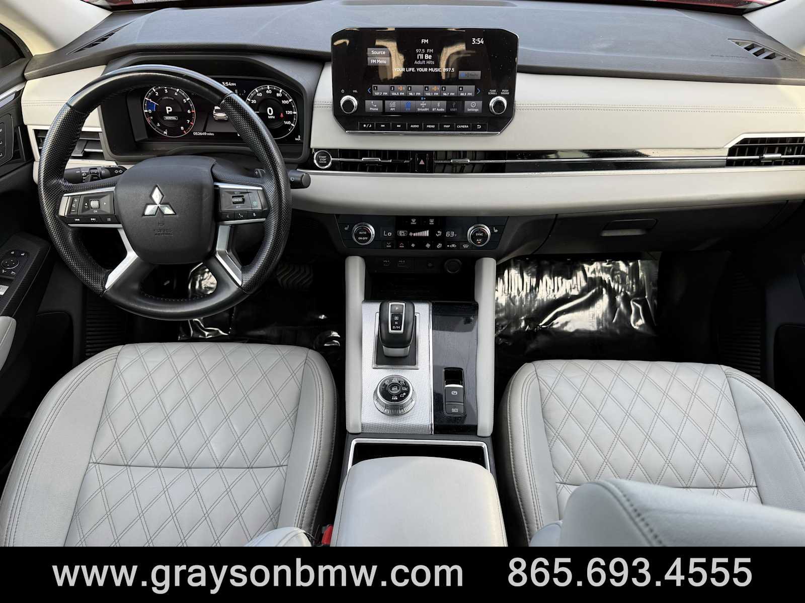 Used 2023 Mitsubishi Outlander SEL image 14