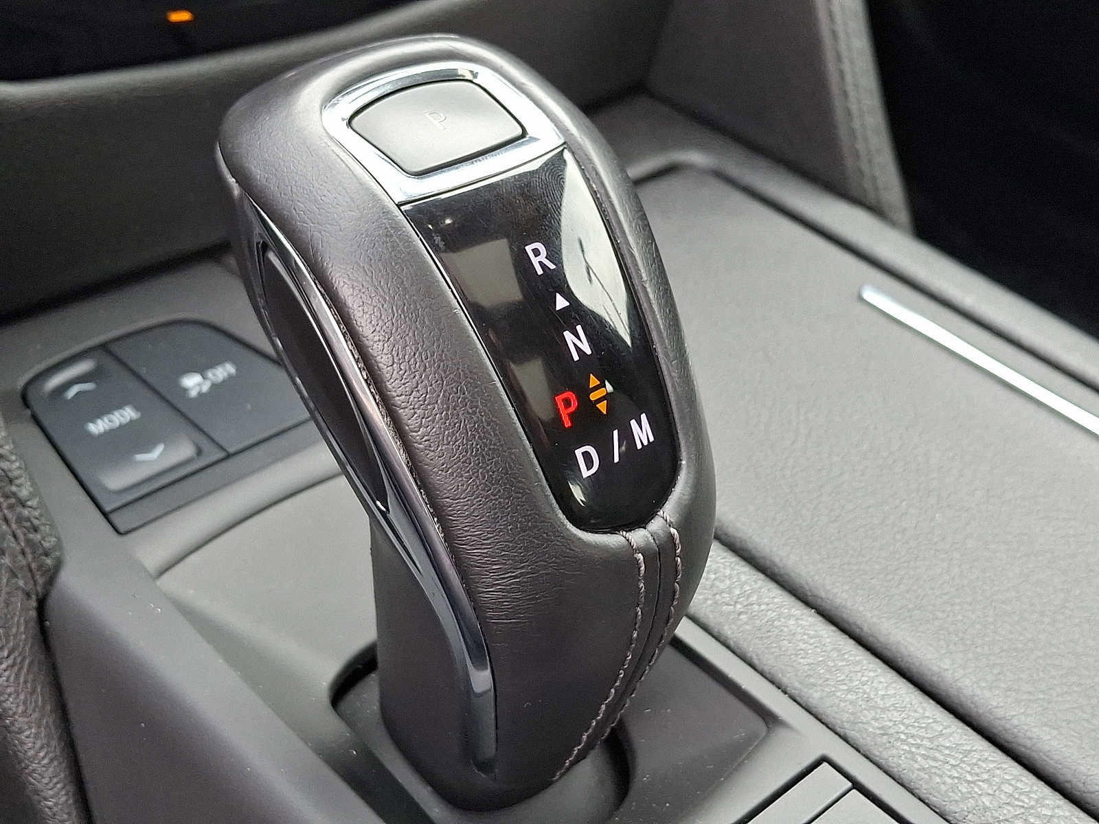 Used 2019 Cadillac CT6 Luxury w/ Driver Awareness Package AWD/4WD image 16