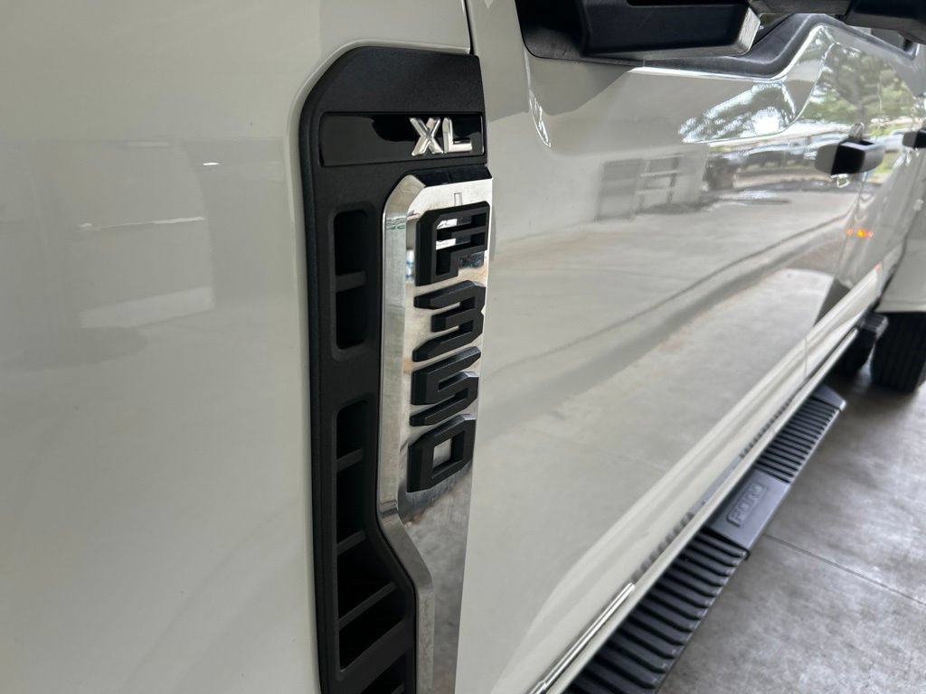 Used 2025 Ford F350 XL w/ XL Chrome Package AWD/4WD image 14