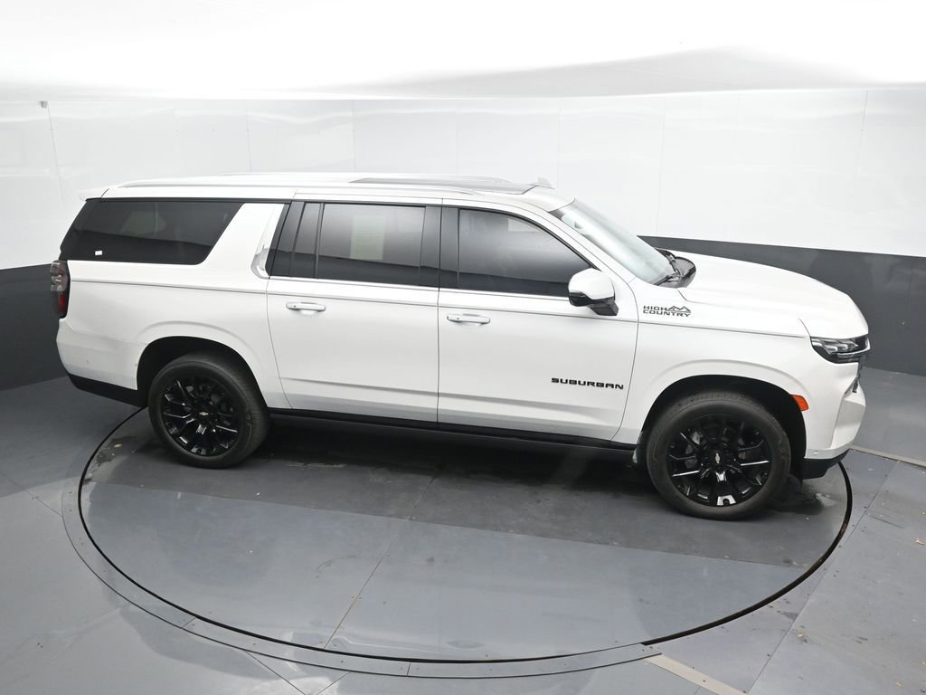 Used 2024 Chevrolet Suburban High Country w/ Advanced Technology Package image 39