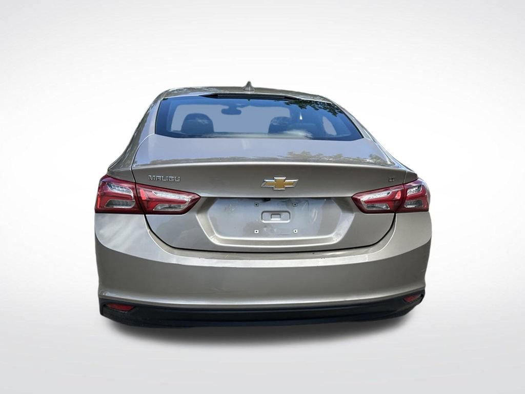 Used 2022 Chevrolet Malibu LT FWD image 5
