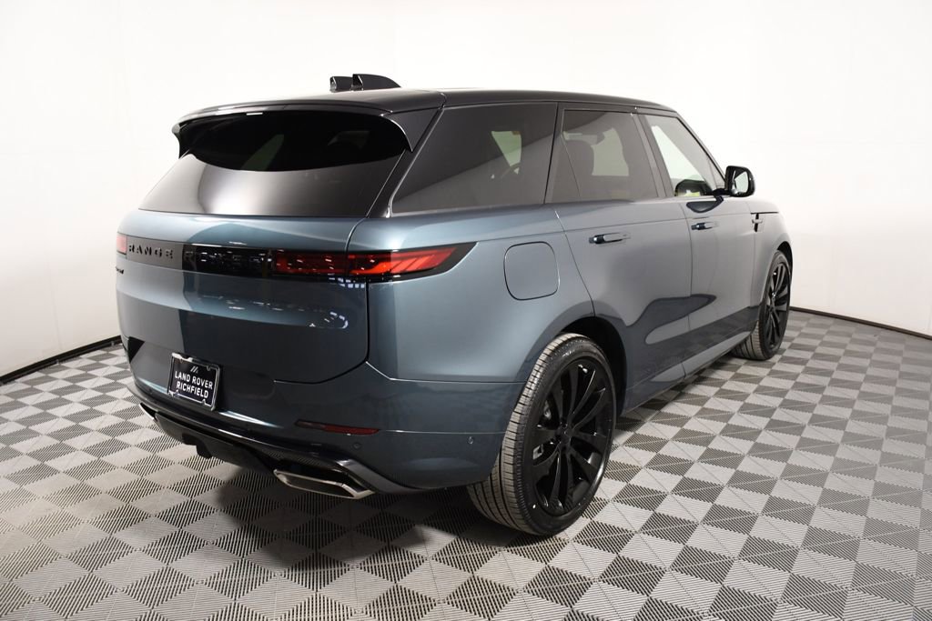 New 2026 Land Rover Range Rover Sport Dynamic SE AWD/4WD image 6