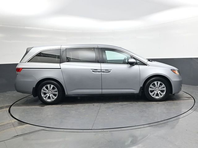 Used 2016 Honda Odyssey SE image 3