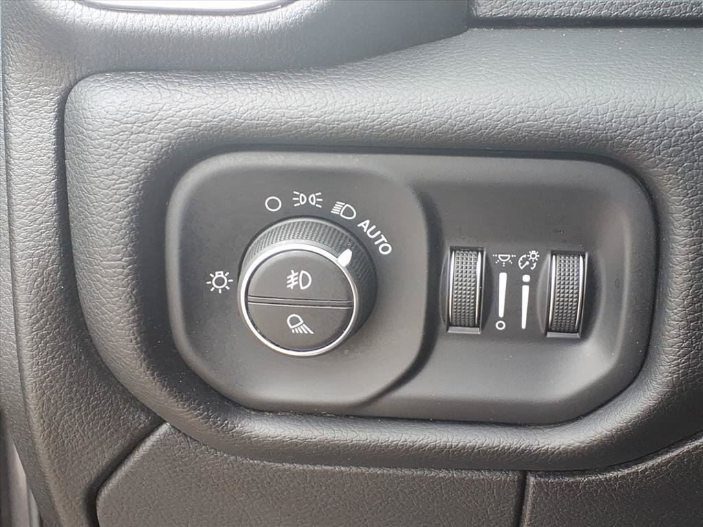 Used 2024 RAM 2500 Laramie AWD/4WD image 15