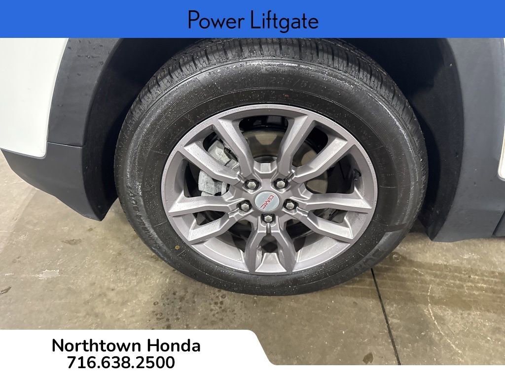 Used 2022 GMC Terrain SLT image 11