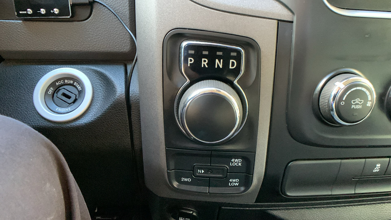 Used 2017 RAM 1500 Express AWD/4WD image 19