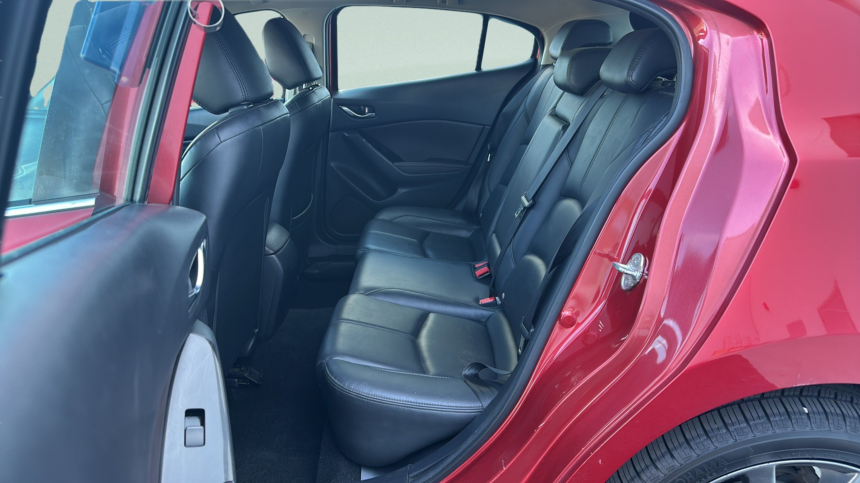 Used 2018 MAZDA MAZDA3 Touring FWD image 23