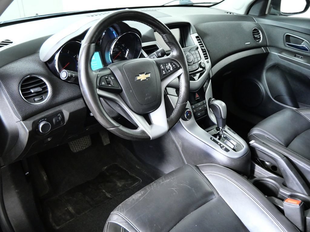 Used 2015 Chevrolet Cruze LTZ FWD image 3