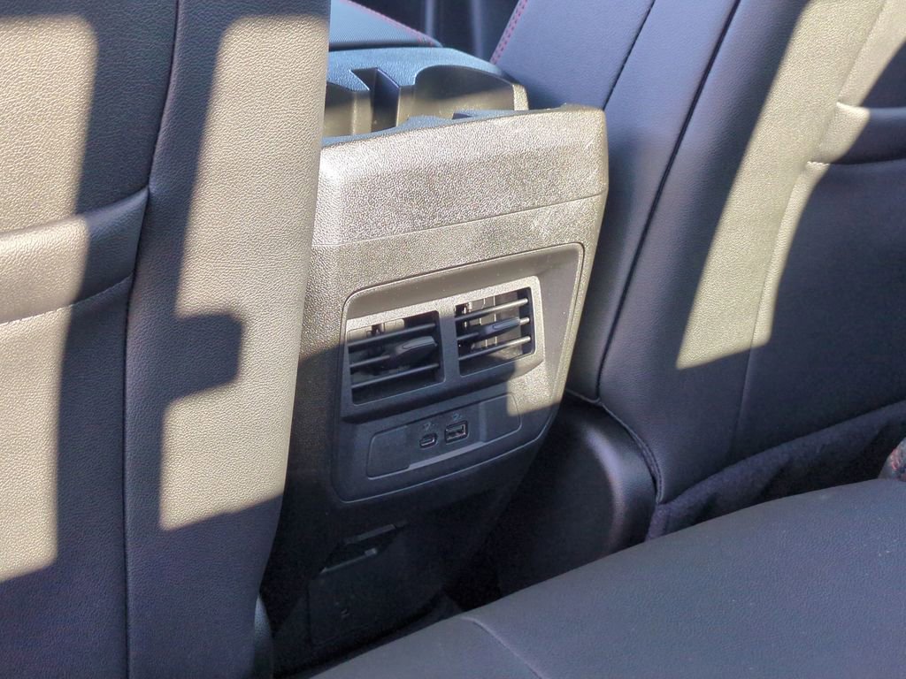 Certified 2025 Chevrolet Colorado Z71 w/ Z71 Convenience Package 2 image 32