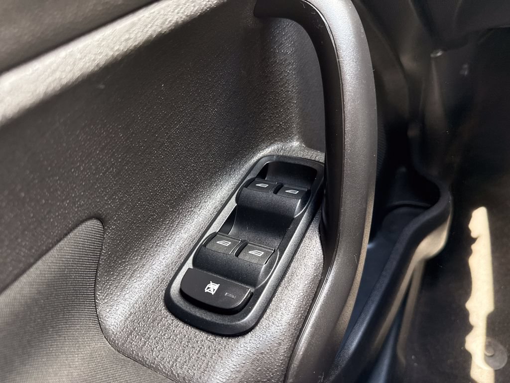 Used 2017 Ford Fiesta SE w/ Equipment Group 201A FWD image 25
