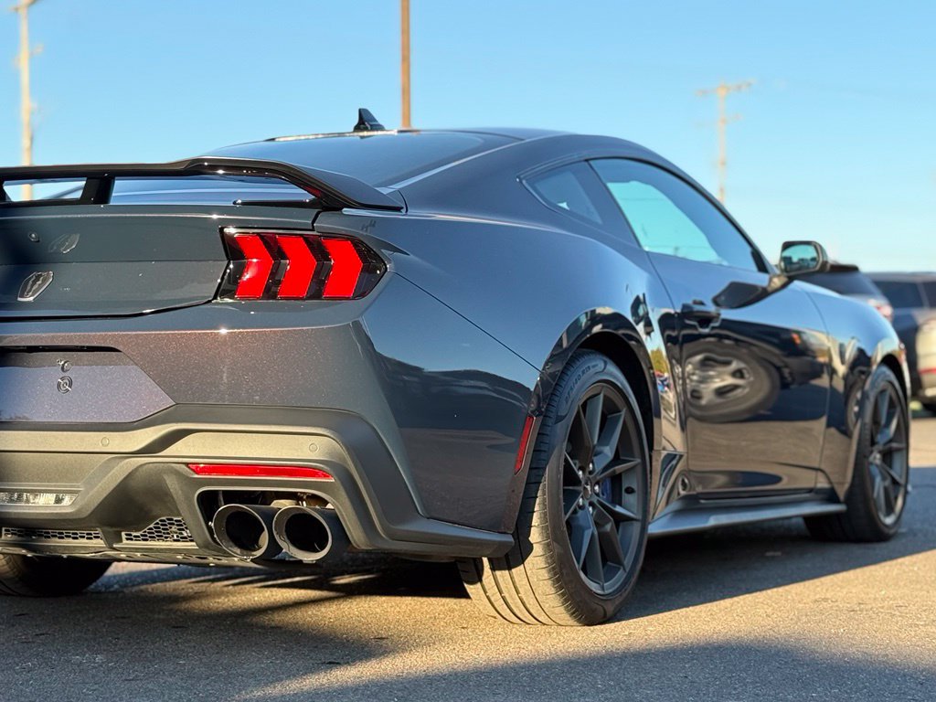 Used 2025 Ford Mustang Dark Horse RWD image 46