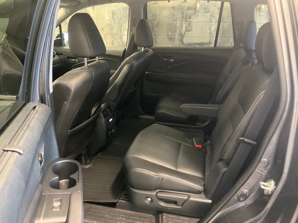 Used 2022 Honda Pilot Touring image 29