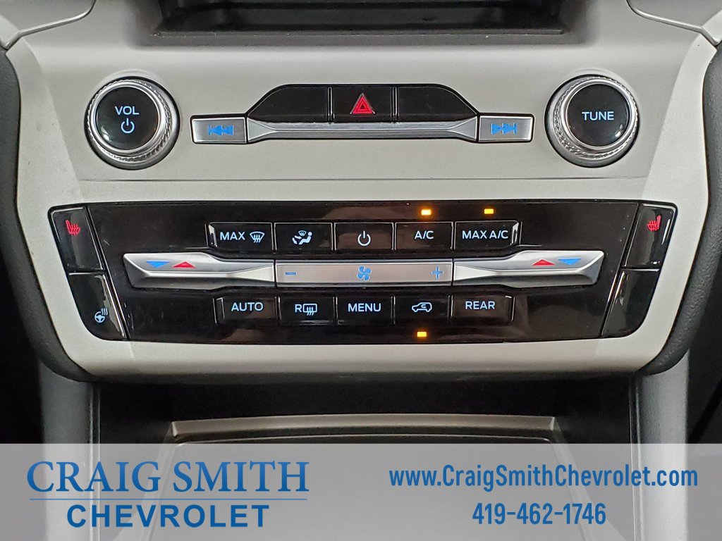 Used 2022 Ford Explorer XLT w/ Equipment Group 202A image 25