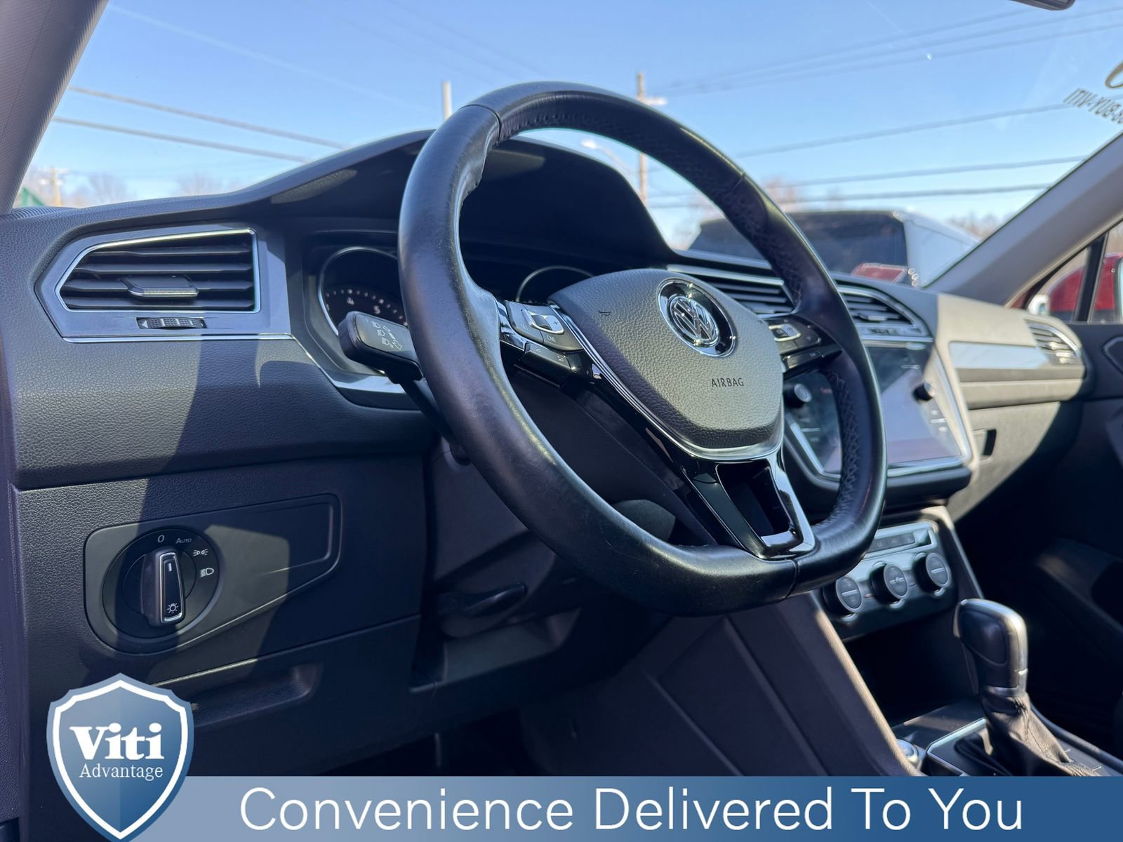 Used 2018 Volkswagen Tiguan SE image 17