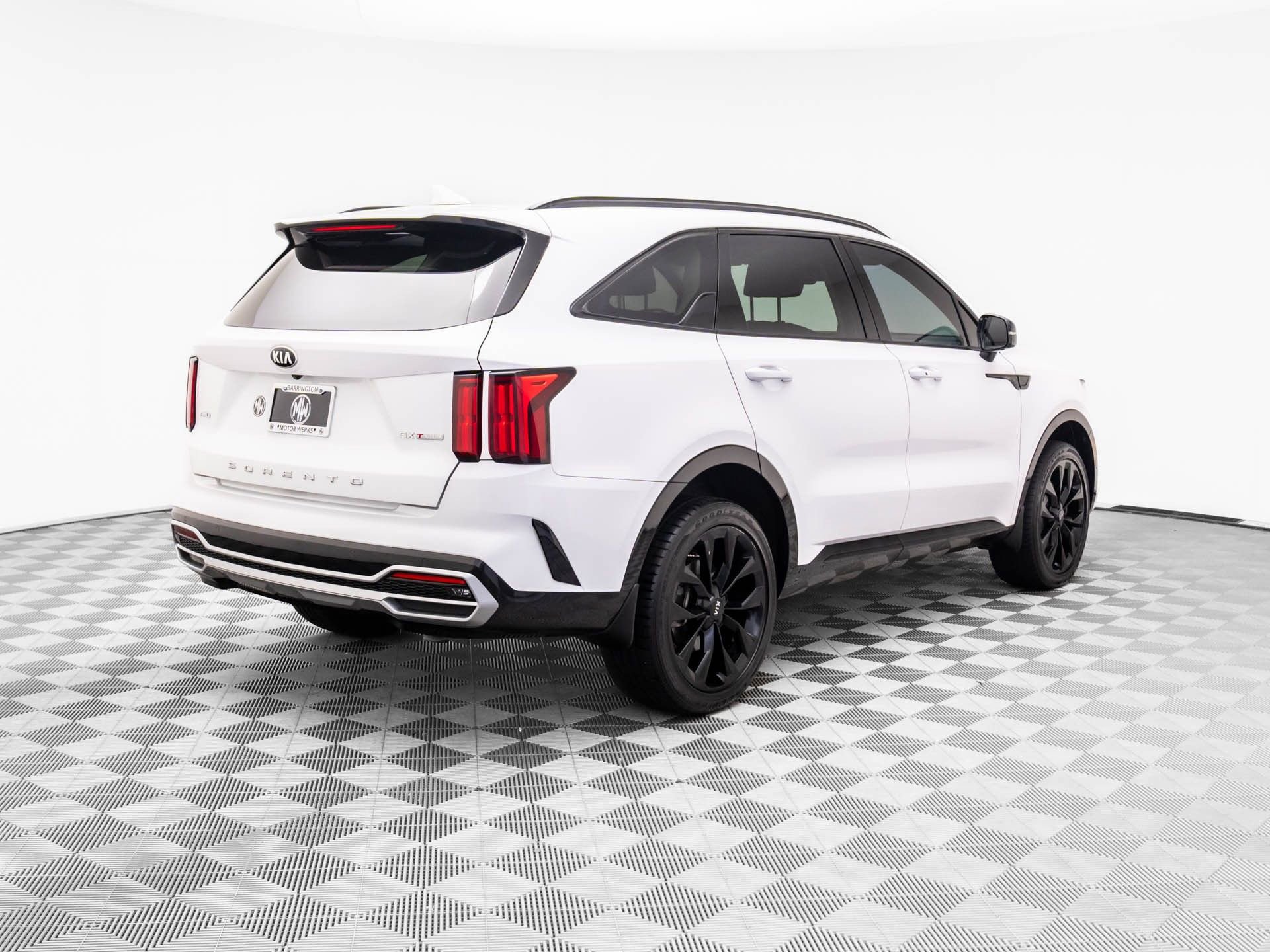 Used 2021 Kia Sorento SX image 9