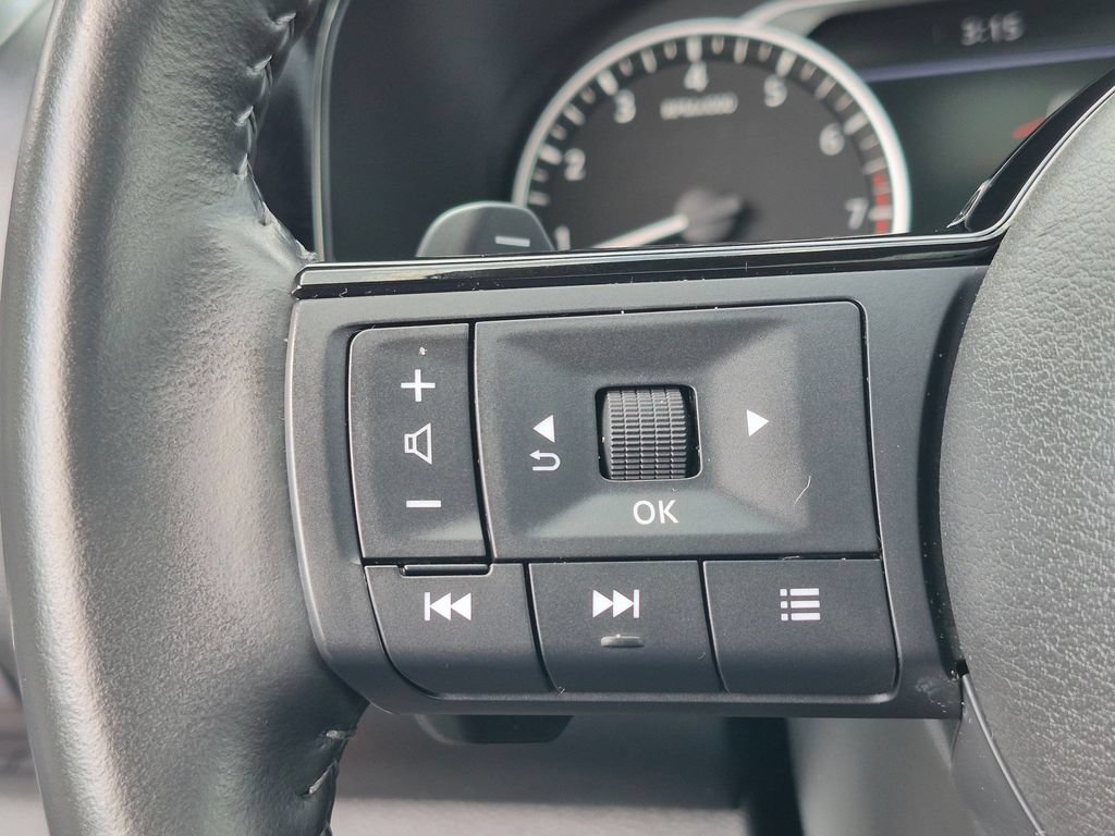 Used 2024 Nissan Pathfinder SL w/ SL Premium Package AWD/4WD image 15