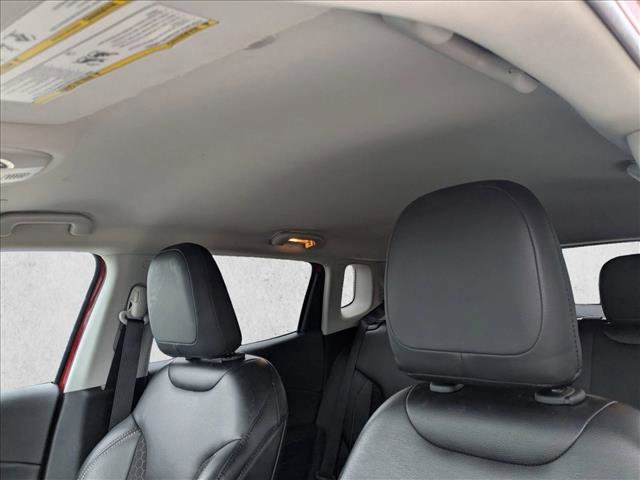 Used 2020 Jeep Compass Latitude w/ Popular Equipment Group image 18