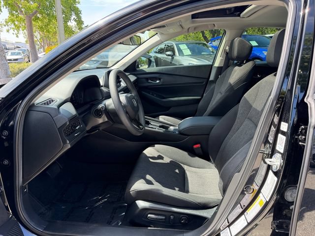 Used 2024 Honda Accord EX image 11