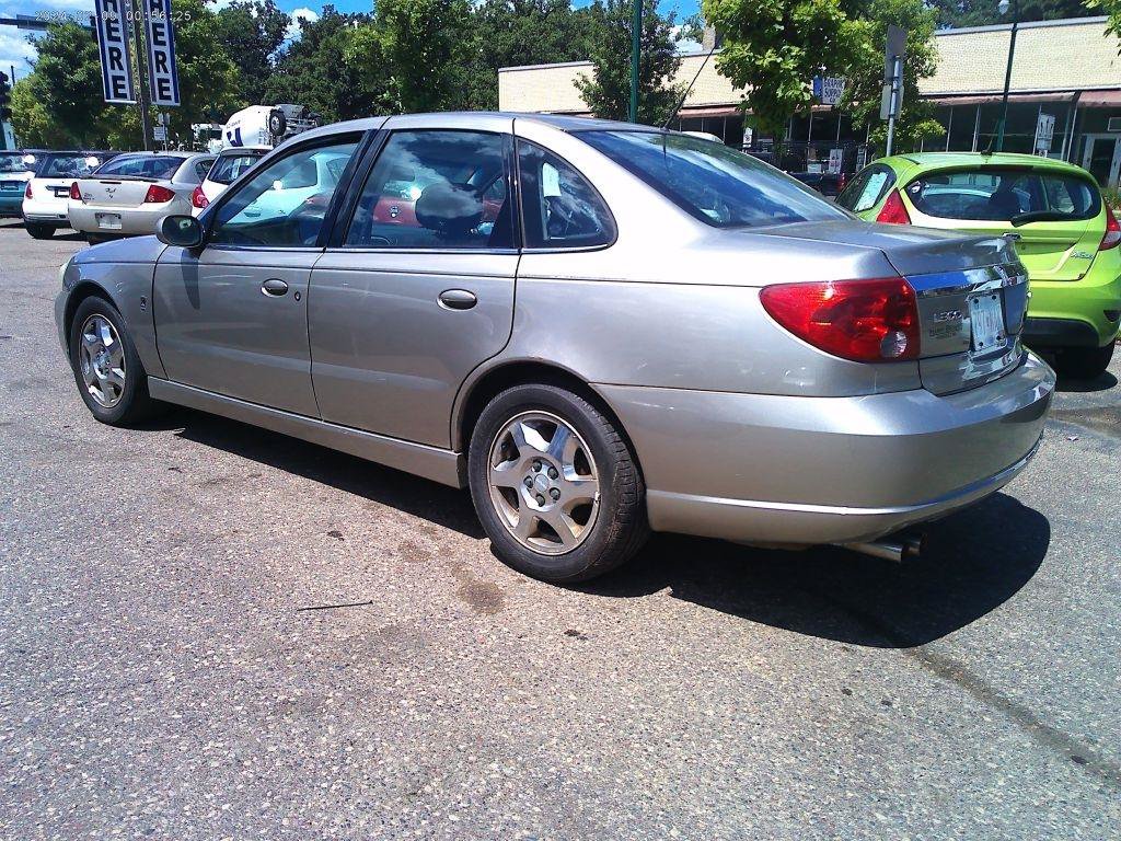 Used 2003 Saturn L-Series L300 w/ Audio Pkg II FWD image 6
