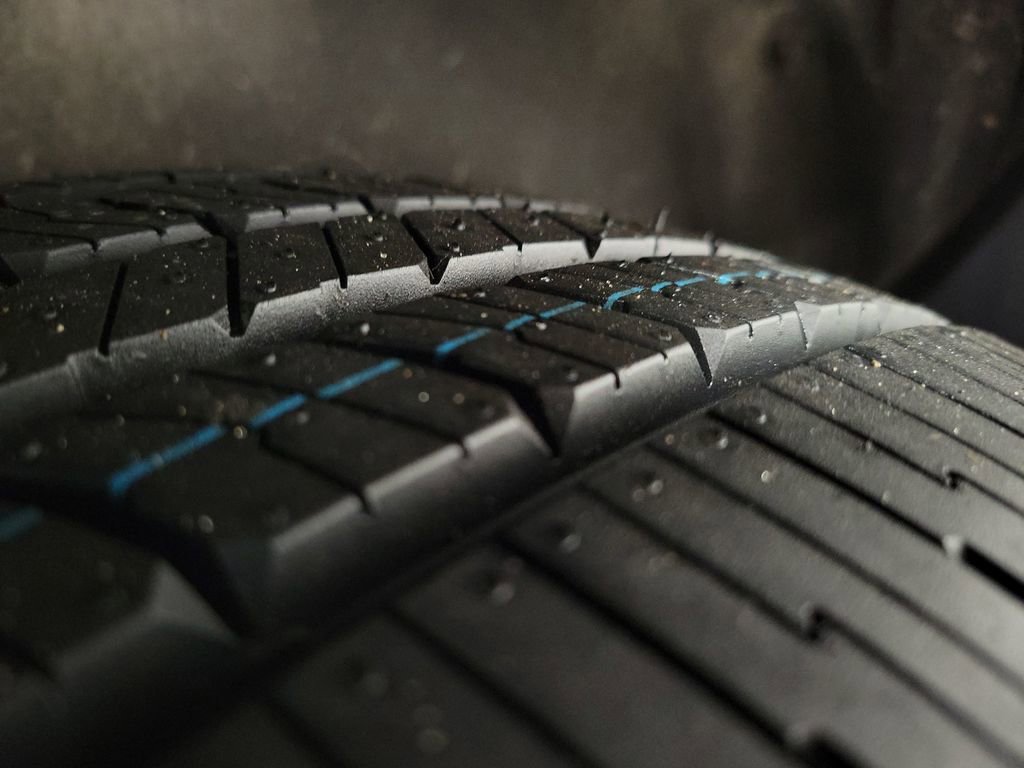 Used 2019 Toyota Highlander LE image 12