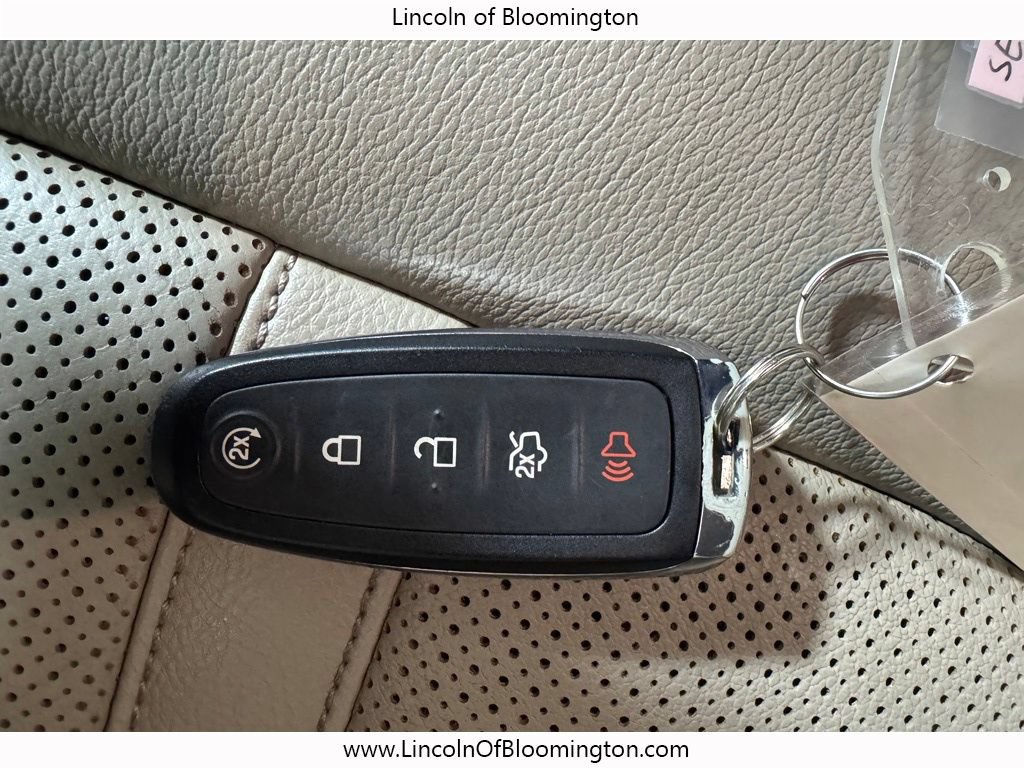 Used 2015 Lincoln MKX AWD w/ Equipment Group 101A image 39