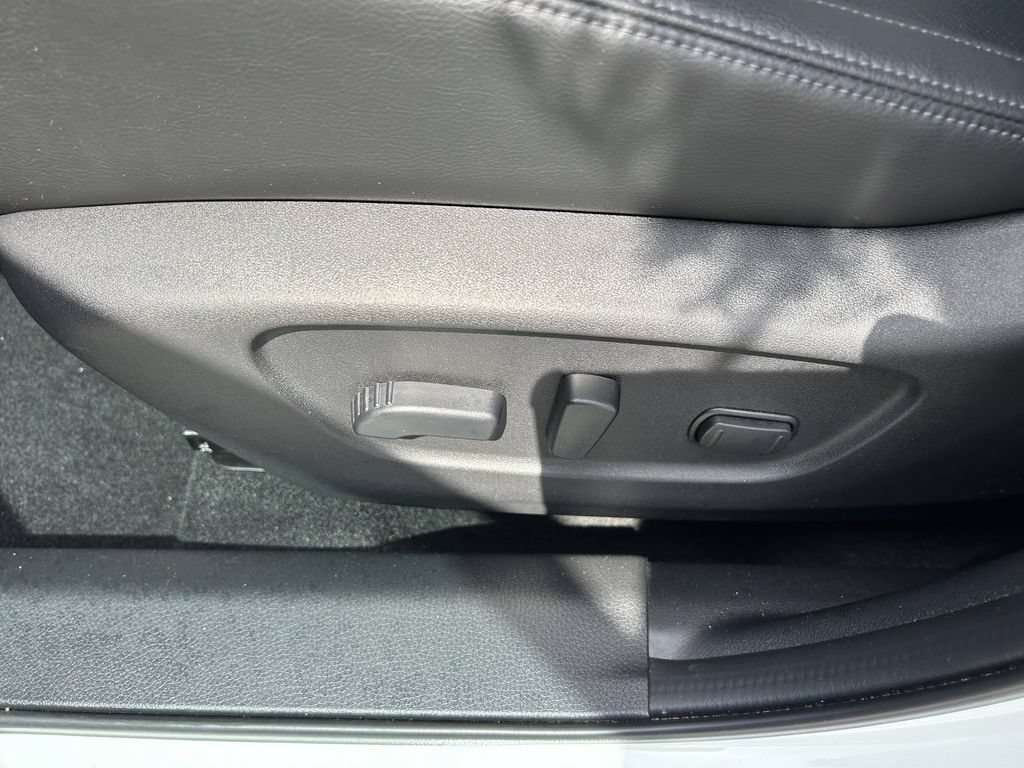 Used 2021 Nissan Rogue Sport SL w/ Premium Package FWD image 24