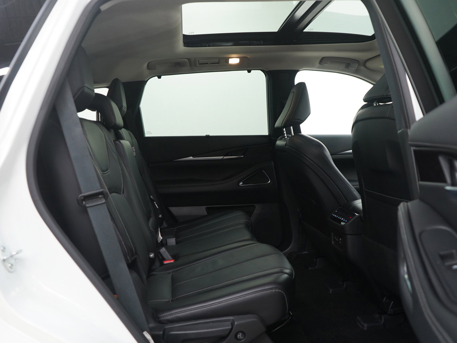 Used 2024 INFINITI QX60 Sensory image 13