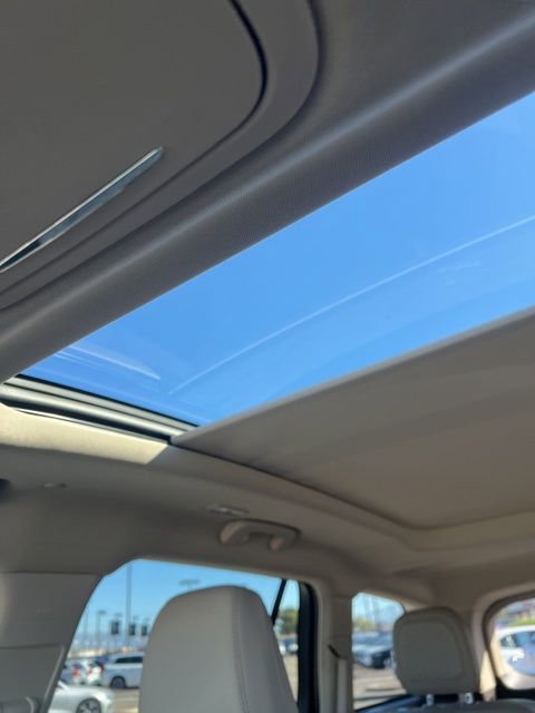 Used 2023 Lincoln Aviator Reserve w/ Equipment Group 201A image 17