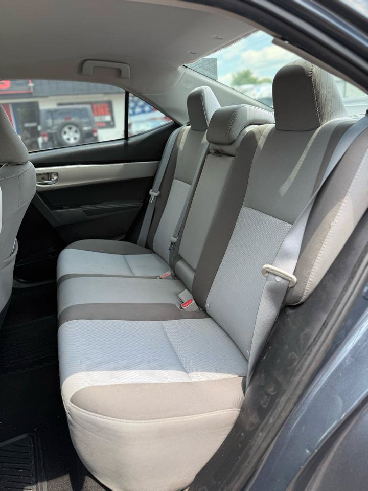 Used 2017 Toyota Corolla LE FWD image 13