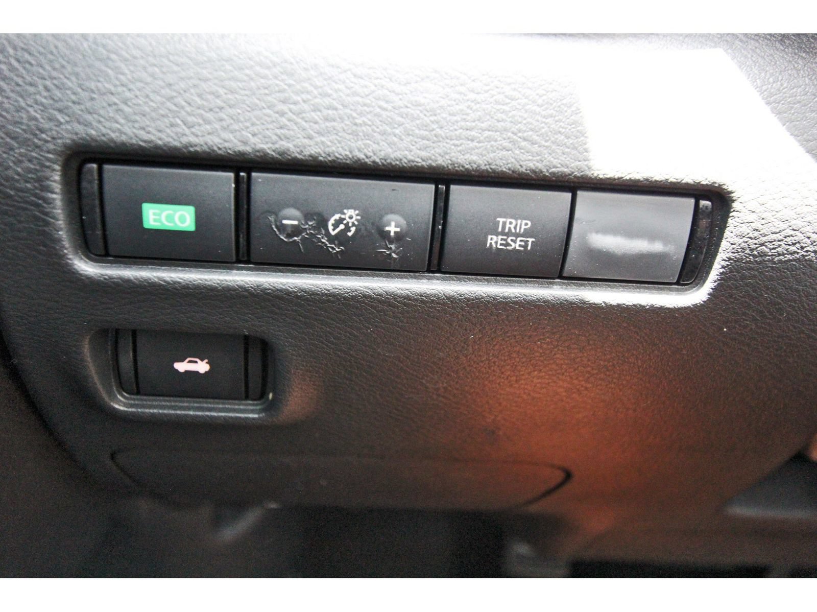 Used 2025 Nissan Sentra SV w/ All-Weather Package FWD image 22
