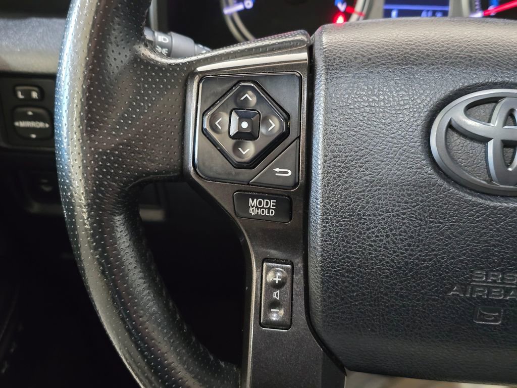 Used 2019 Toyota 4Runner Limited AWD/4WD image 19