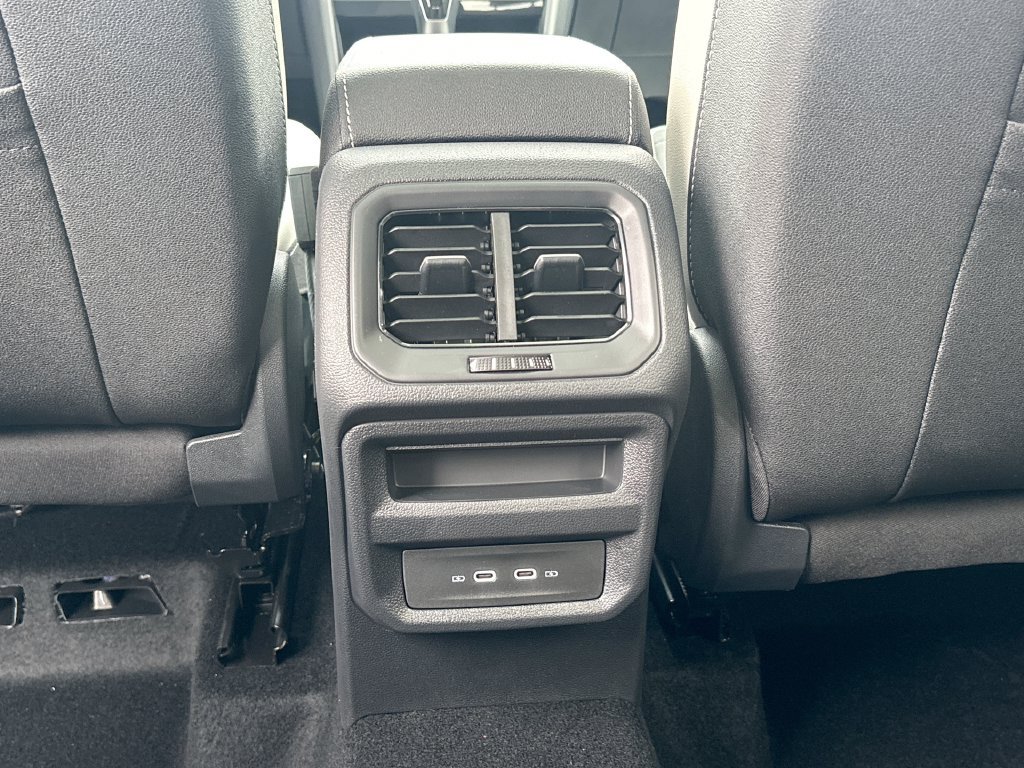 New 2026 Volkswagen Taos SE AWD/4WD image 26