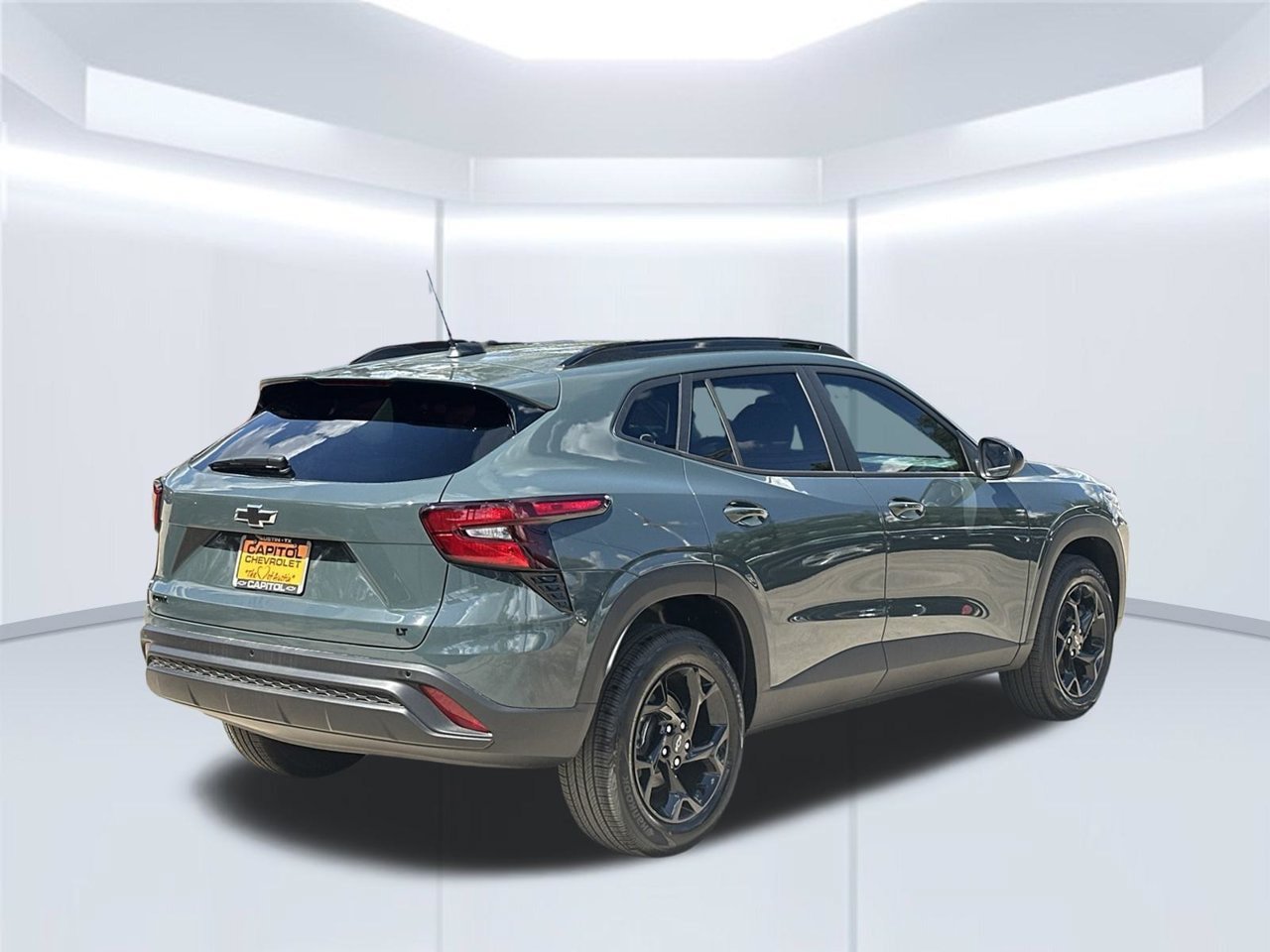 New 2026 Chevrolet Trax LT w/ Driver Confidence Package FWD image 5