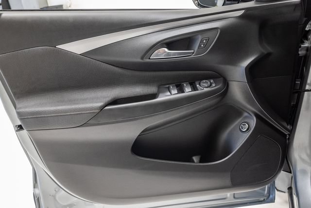 Used 2025 Buick Envista Avenir FWD image 8