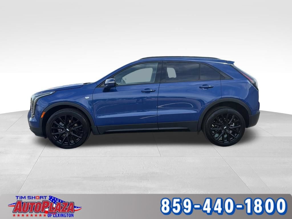 Used 2023 Cadillac XT4 Sport w/ LPO, Onyx Lite Package FWD image 3