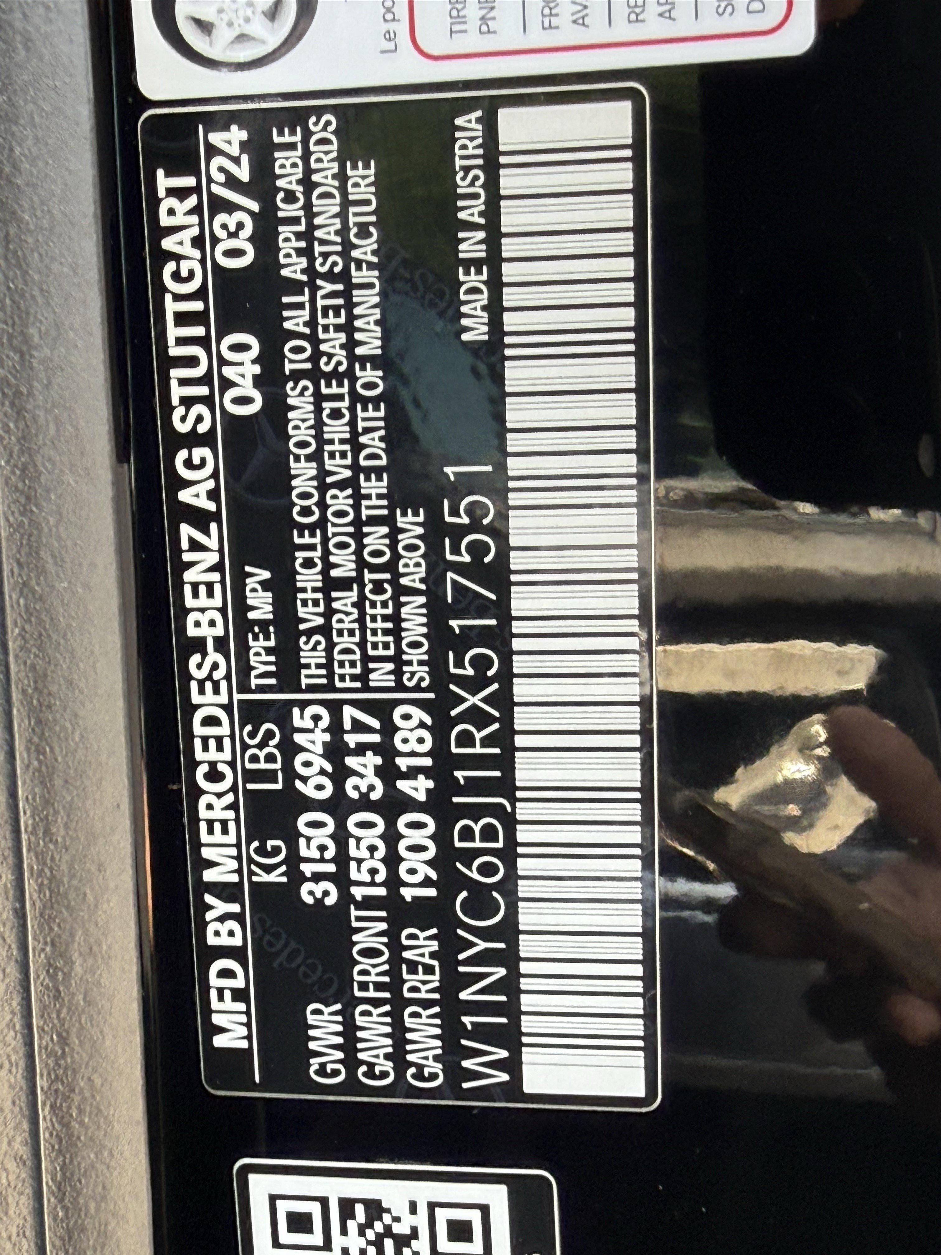 Used 2024 Mercedes-Benz G 550 image 38
