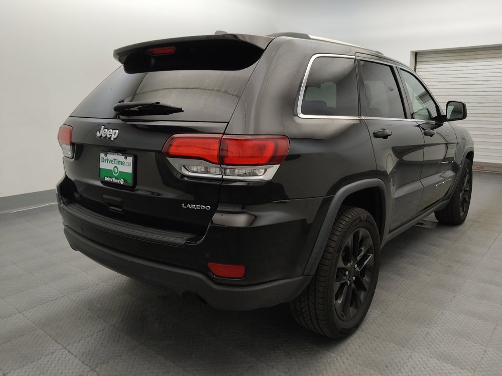 Used 2021 Jeep Grand Cherokee Laredo RWD image 9