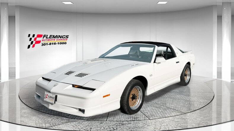 Used 1987 Pontiac Firebird Trans Am image 2