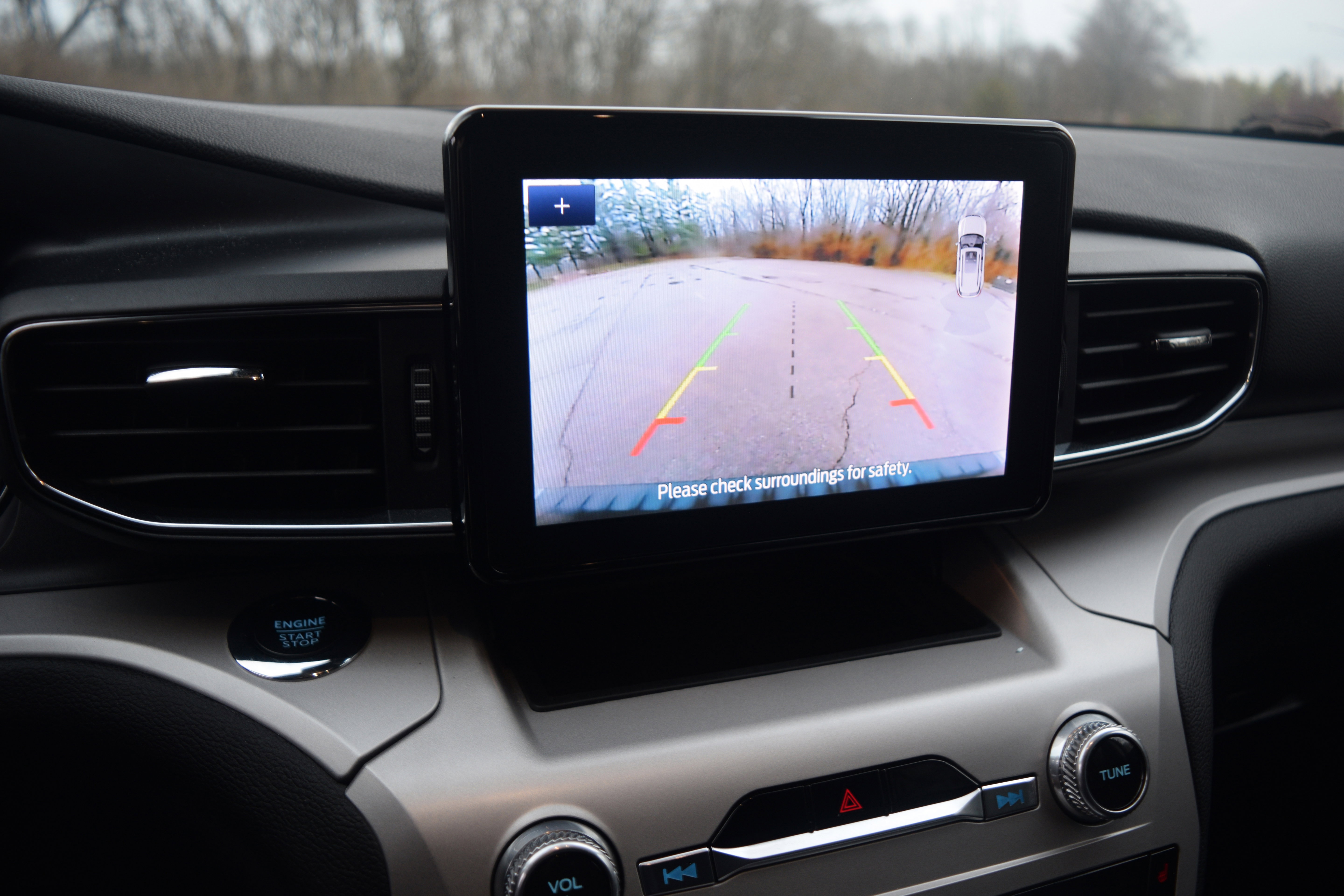 Used 2023 Ford Explorer XLT w/ Equipment Group 202A image 10