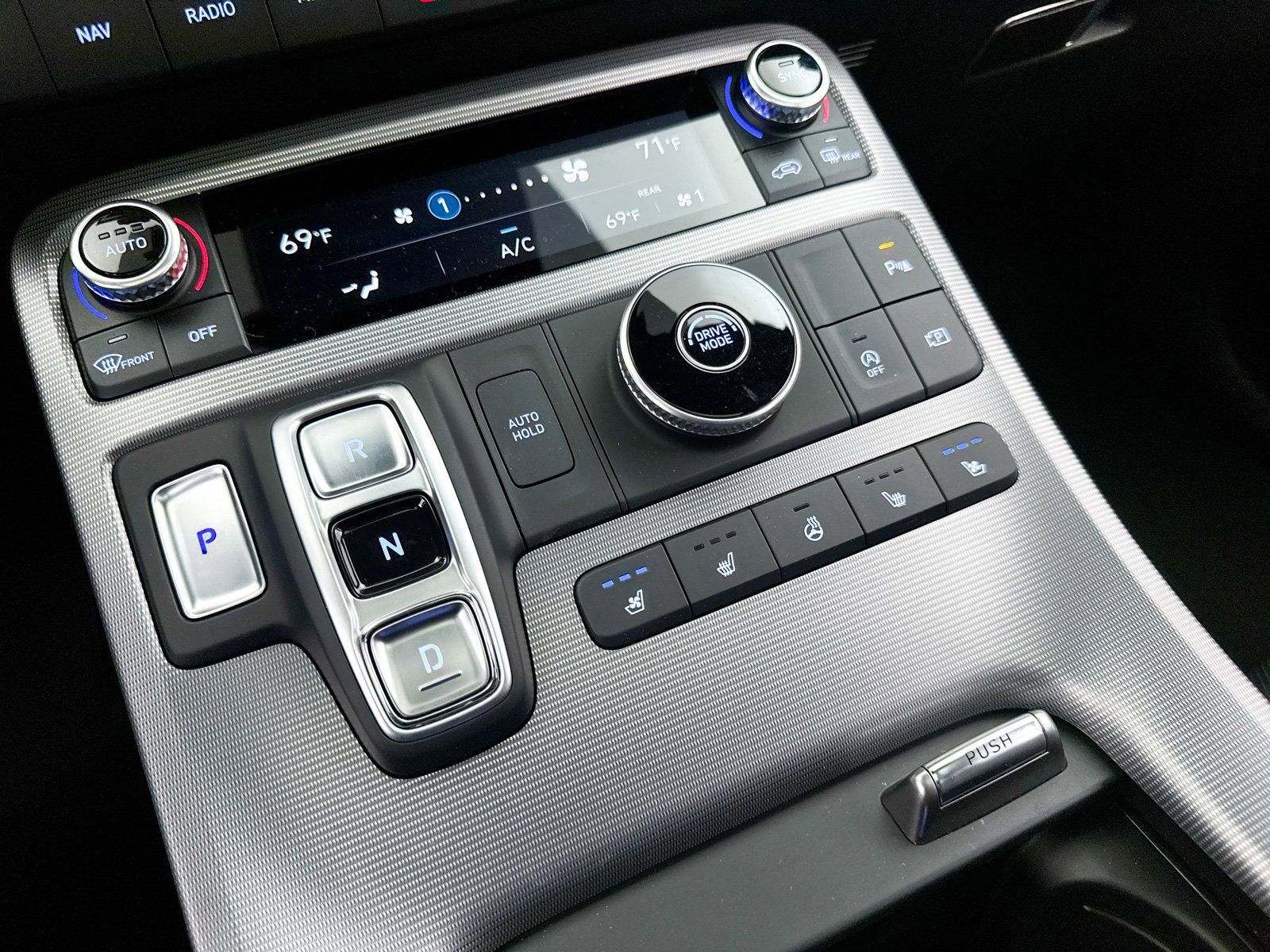 Used 2025 Hyundai Palisade Calligraphy image 30